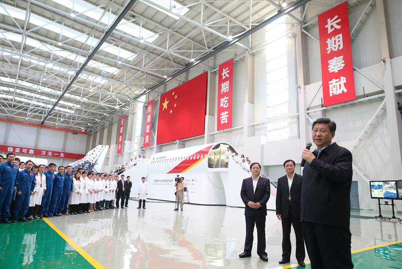 2014年5月23日，習近平總書記視察中國商飛公司設計研發中心。
